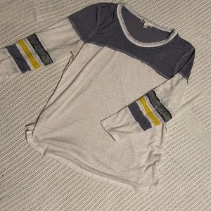 3/4 sleeve shirt. Soft. Size Medium. Bought from stitch fix.